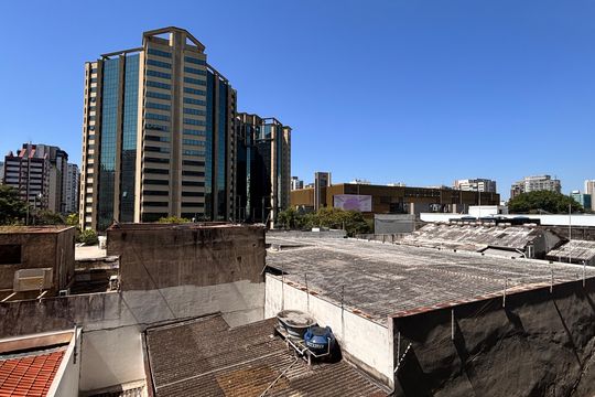 Vista Varanda de apartamento para alugar com 1 quarto, 31m² em Moema, São Paulo