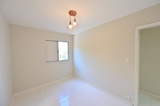 Quarto 1 de apartamento para alugar com 2 quartos, 54m² em Parque Imperial, São Paulo