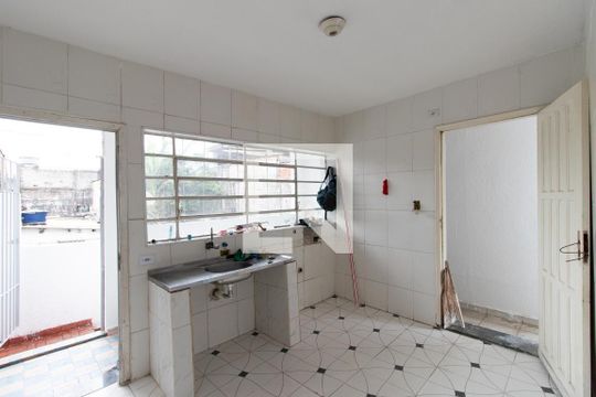Casa à venda com 4 quartos, 200m² em Vila Medeiros, São Paulo