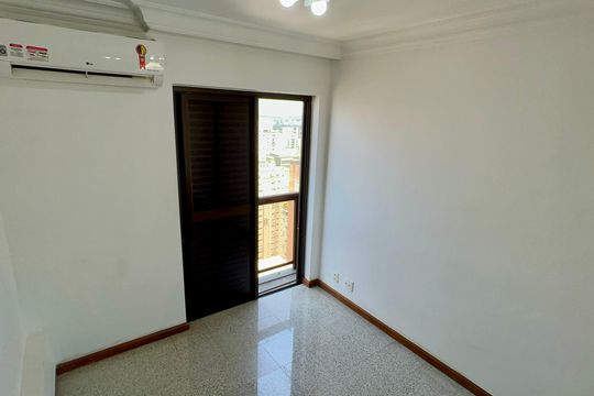 Quarto de apartamento à venda com 2 quartos, 61m² em Jardins, São Paulo