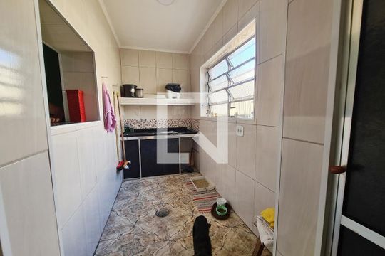 Casa para alugar com 2 quartos, 115m² em Vila Primavera, São Paulo