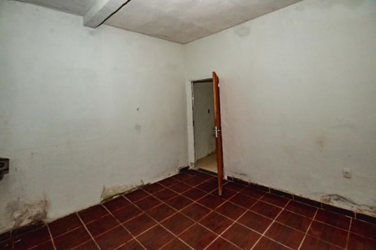 Sala de casa para alugar com 1 quarto, 50m² em Tupi, Belo Horizonte