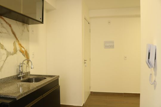 Cozinha de apartamento para alugar com 2 quartos, 32m² em Água Branca, São Paulo