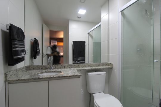 Banheiro de kitnet/studio para alugar com 1 quarto, 25m² em Vila Olímpia, São Paulo