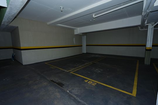 Garagem de apartamento para alugar com 3 quartos, 140m² em Alto Caiçaras, Belo Horizonte