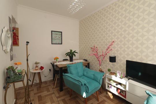 Sala de casa de condomínio à venda com 3 quartos, 116m² em Cambuci, São Paulo