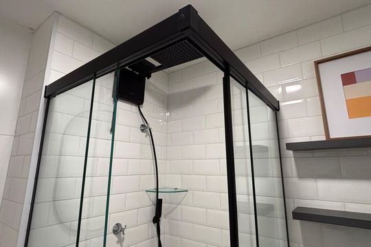 Banheiro de kitnet/studio à venda com 0 quarto, 27m² em Vila Clementino, São Paulo