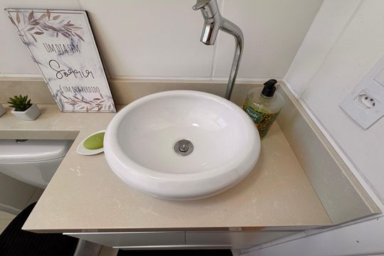 Banheiro Social de apartamento para alugar com 2 quartos, 44m² em Vargem Grande, Rio de Janeiro