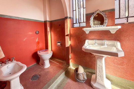 Banheiro de casa à venda com 2 quartos, 100m² em Sumaré, São Paulo