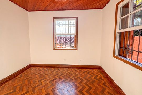 Quarto 2 de casa à venda com 2 quartos, 100m² em Sumaré, São Paulo