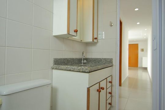 Banheiro de apartamento para alugar com 2 quartos, 56m² em Santa Terezinha, São Bernardo do Campo