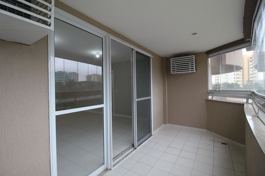Sala - Varanda de apartamento à venda com 4 quartos, 148m² em Barra Olímpica, Rio de Janeiro