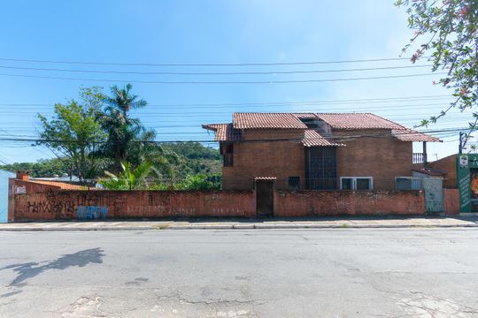 Fachada de casa para alugar com 3 quartos, 300m² em Jardim Nove de Julho, São Paulo