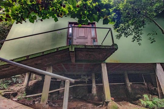 Fachada de casa para alugar com 2 quartos, 50m² em Morro Santana, Porto Alegre