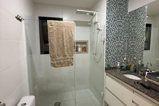 Banheiro de kitnet/studio para alugar com 1 quarto, 43m² em Boa Vista, São Caetano do Sul