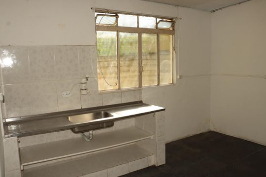 Cozinha de casa para alugar com 2 quartos, 180m² em Chácara Belenzinho, São Paulo