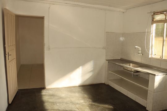 Cozinha de casa para alugar com 2 quartos, 180m² em Chácara Belenzinho, São Paulo