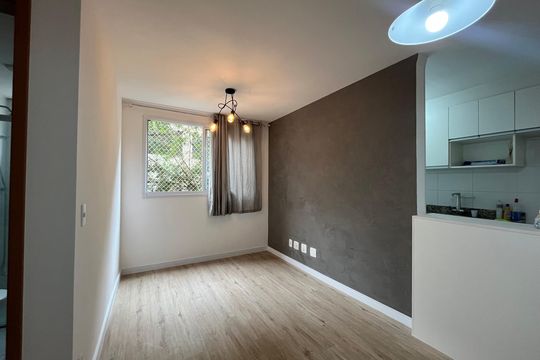 Sala de apartamento para alugar com 2 quartos, 43m² em Jardim Iris, São Paulo
