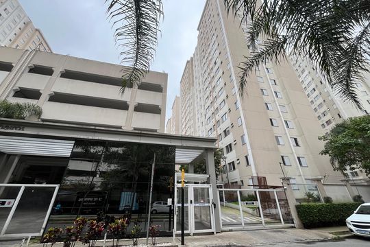 Fachada de apartamento para alugar com 2 quartos, 43m² em Jardim Iris, São Paulo