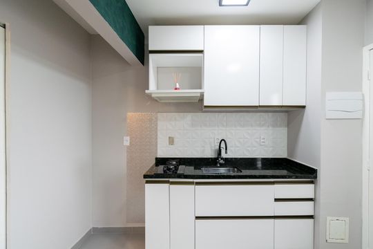 Cozinha de kitnet/studio para alugar com 1 quarto, 25m² em Jardim Oriental, São Paulo