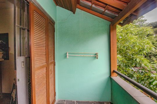 Quarto 2 - Varanda de casa à venda com 3 quartos, 330m² em Bom Jesus, Porto Alegre