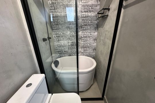 Banheiro da Suíte de apartamento à venda com 2 quartos, 69m² em Tamboré, Barueri