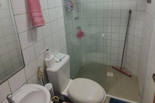 Banheiro de apartamento para alugar com 2 quartos, 43m² em Vila Pompéia, Campinas