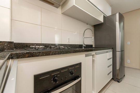 Cozinha de apartamento para alugar com 2 quartos, 34m² em Santo Amaro, São Paulo