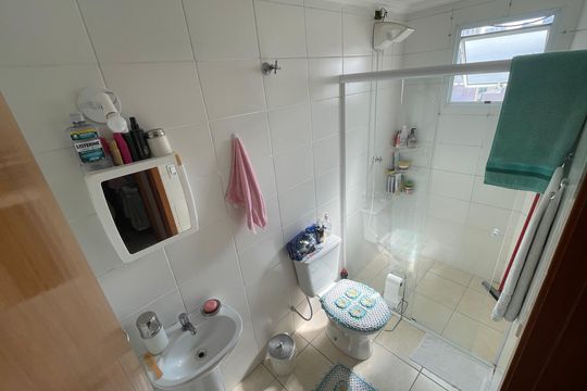 Banheiro de apartamento à venda com 1 quarto, 40m² em Centro, Guarulhos