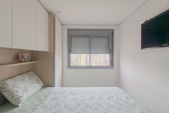 Quarto 1 de apartamento à venda com 2 quartos, 52m² em Vila Firmiano Pinto, São Paulo