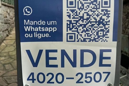 Plaquinha de casa à venda com 4 quartos, 256m² em Pompeia, São Paulo