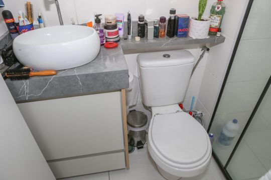 Banheiro de apartamento à venda com 2 quartos, 35m² em Bom Retiro, São Paulo