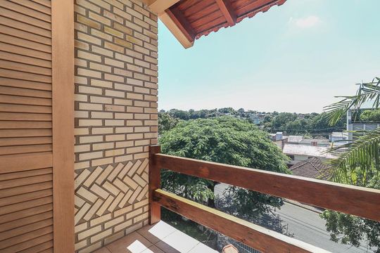 Varanda da Suíte de casa à venda com 4 quartos, 400m² em Bom Jesus, Porto Alegre
