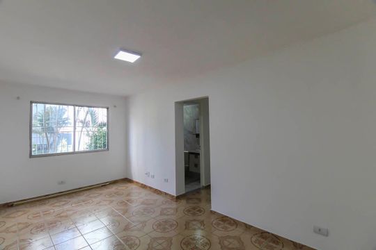 Sala de apartamento para alugar com 2 quartos, 50m² em Vila Ivone, São Paulo