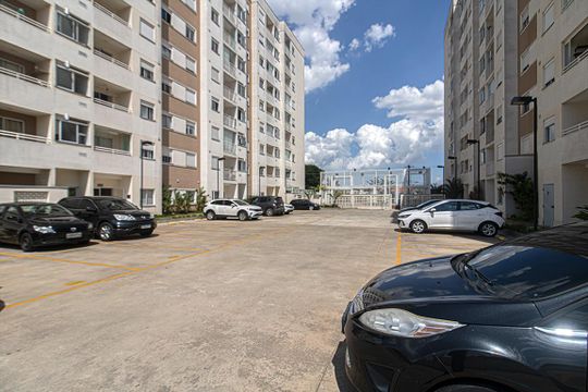 garagem_3 de apartamento para alugar com 2 quartos, 45m² em Parque Fongaro, São Paulo