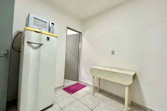 Cozinha de casa para alugar com 1 quarto, 35m² em Vila Campestre, São Paulo