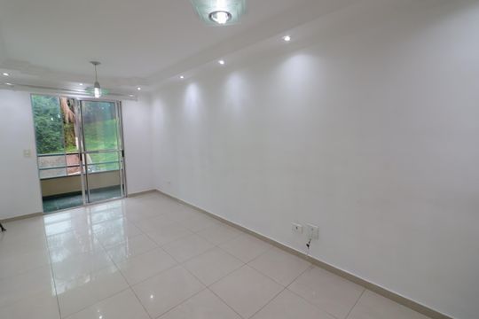 Sala de apartamento para alugar com 2 quartos, 57m² em Veloso, Osasco