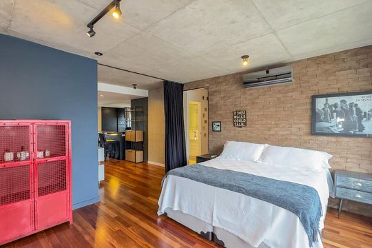 Quarto Suíte de apartamento para alugar com 1 quarto, 90m² em Cidade Monções, São Paulo
