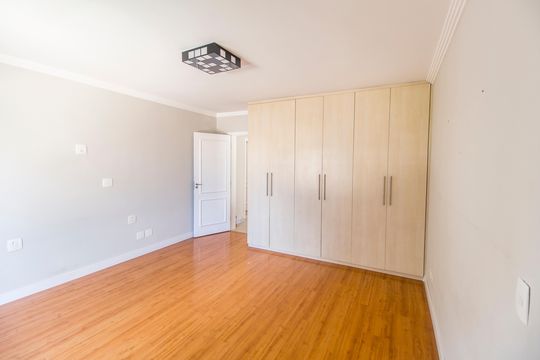 Suíte 4 de casa de condomínio para alugar com 4 quartos, 334m² em Alphaville, Santana de Parnaíba