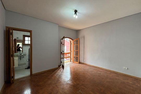 Quarto 1 de casa para alugar com 2 quartos, 75m² em Pinheiros, São Paulo
