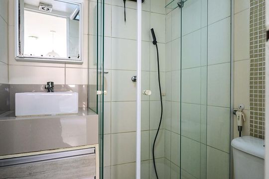Banheiro de apartamento à venda com 2 quartos, 40m² em Super Quadra Morumbi, São Paulo