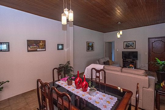 Sala de casa à venda com 4 quartos, 320m² em Vila Moinho Velho, São Paulo