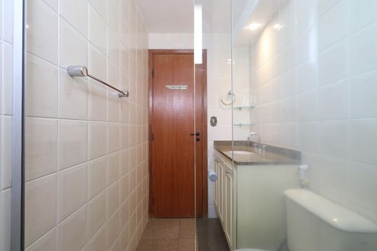 Banheiro da Suíte  de apartamento para alugar com 3 quartos, 100m² em Vila Leopoldina, São Paulo