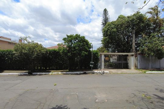 Fachada de casa à venda com 3 quartos, 455m² em Brooklin, São Paulo
