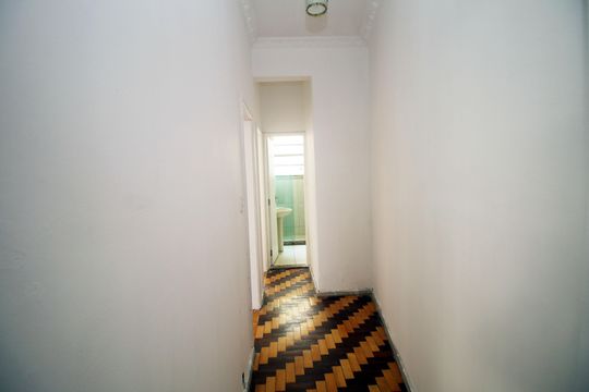 Corredor de apartamento para alugar com 2 quartos, 79m² em Bonsucesso, Rio de Janeiro