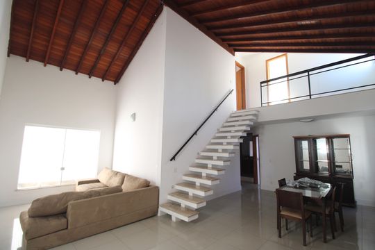 Casa à venda com 4 quartos, 200m² em Jacarepaguá, Rio de Janeiro