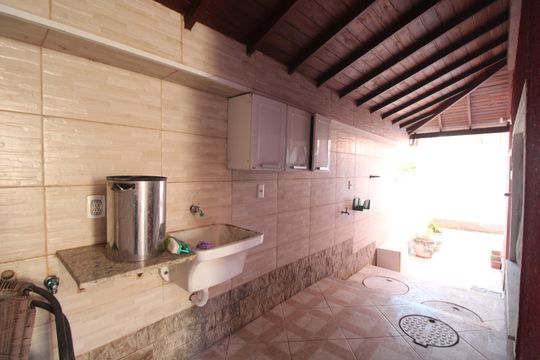 Área de serviço de casa à venda com 4 quartos, 200m² em Jacarepaguá, Rio de Janeiro