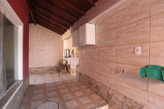 Área de serviço de casa à venda com 4 quartos, 200m² em Jacarepaguá, Rio de Janeiro