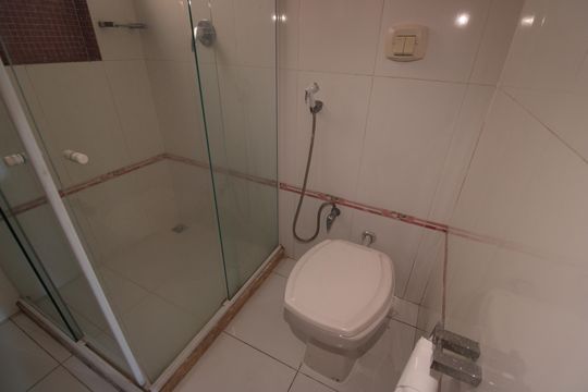 Banheiro social de casa à venda com 4 quartos, 200m² em Jacarepaguá, Rio de Janeiro