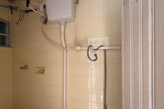 Banheiro de serviço de casa à venda com 3 quartos, 120m² em Vila Cruz das Almas, São Paulo